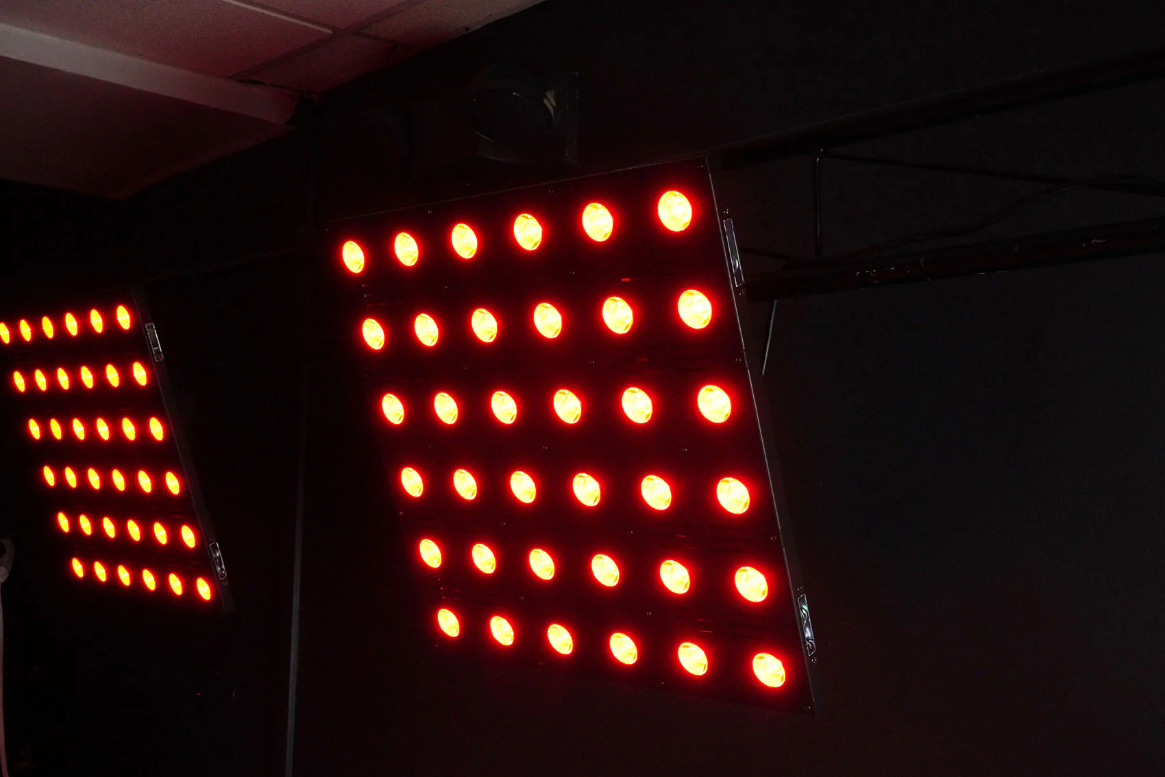 STAGE MATRIX 36 RGB 4-Pack - Image 10