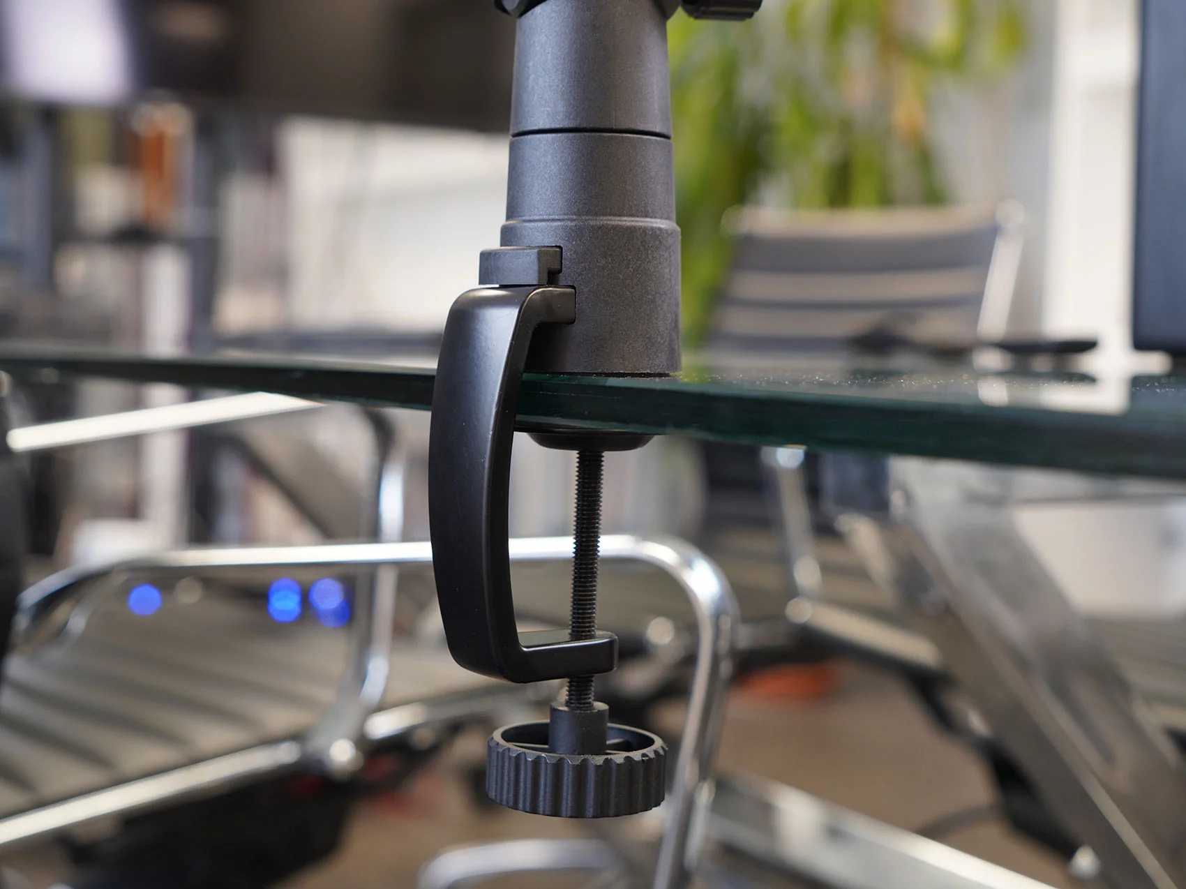 RCM PRO Mic + RG30 Pro Boom Arm Bundle - Image 7